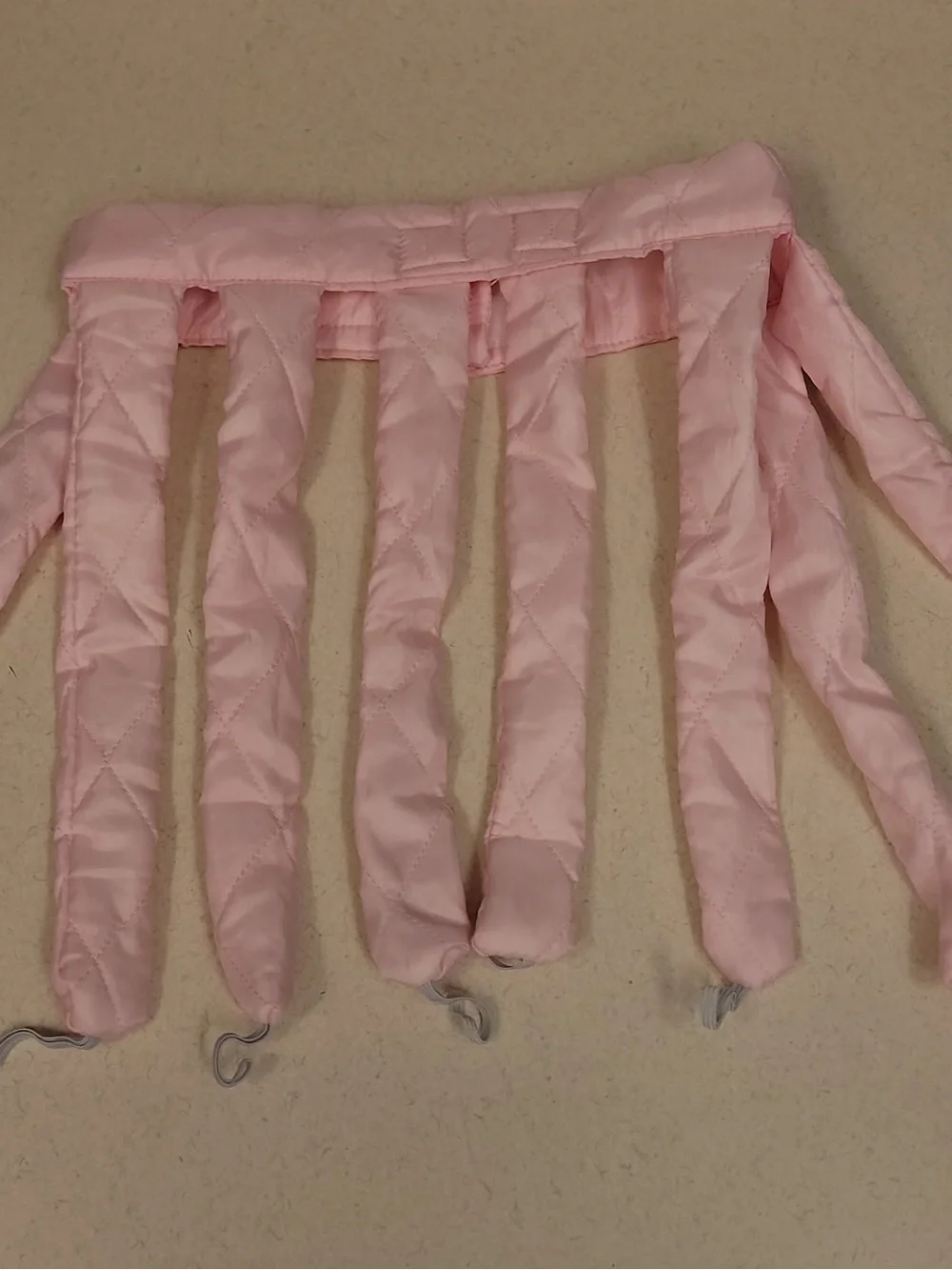 Heatless Quilted Satin Hair Curlers in Pink